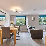 Host & Stay - Portland Road Suites