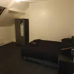 Hustlers Inn Apartment