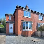 Hadrian\'S Place - Full House - Off Road Parking And Sky Sports