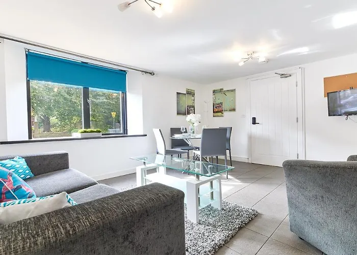 Host & Stay - Portland Road Suites