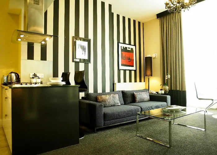 Kensington House Aparthotel