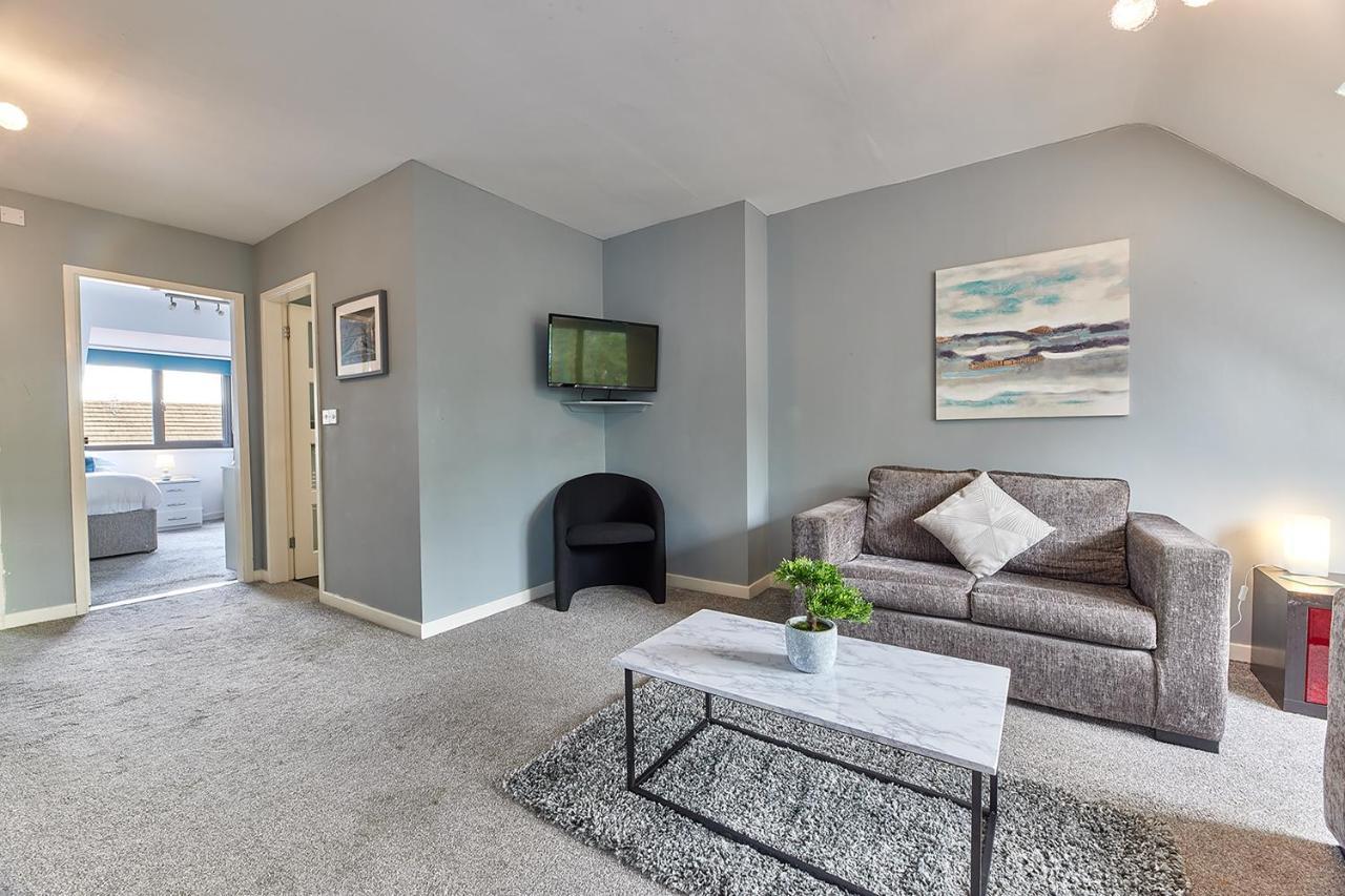 Host & Stay - Portland Road Suites Apartment