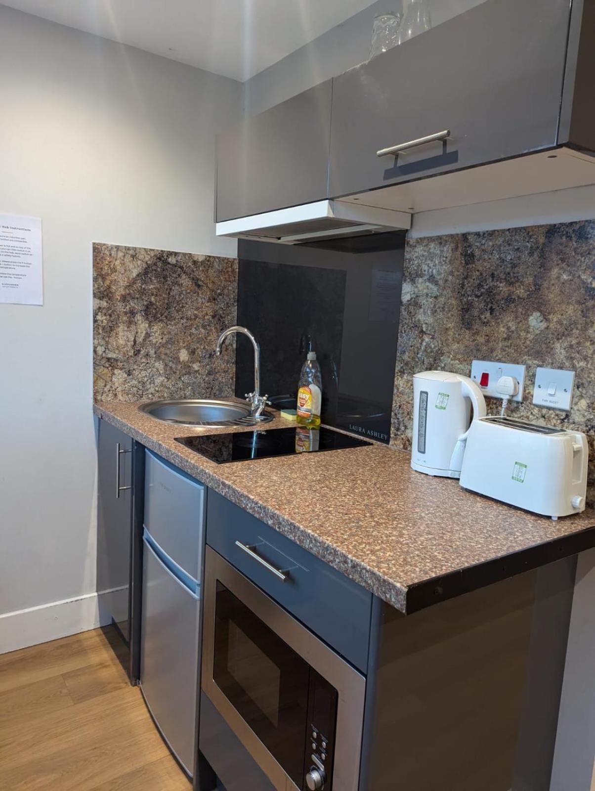 Apartment Centre