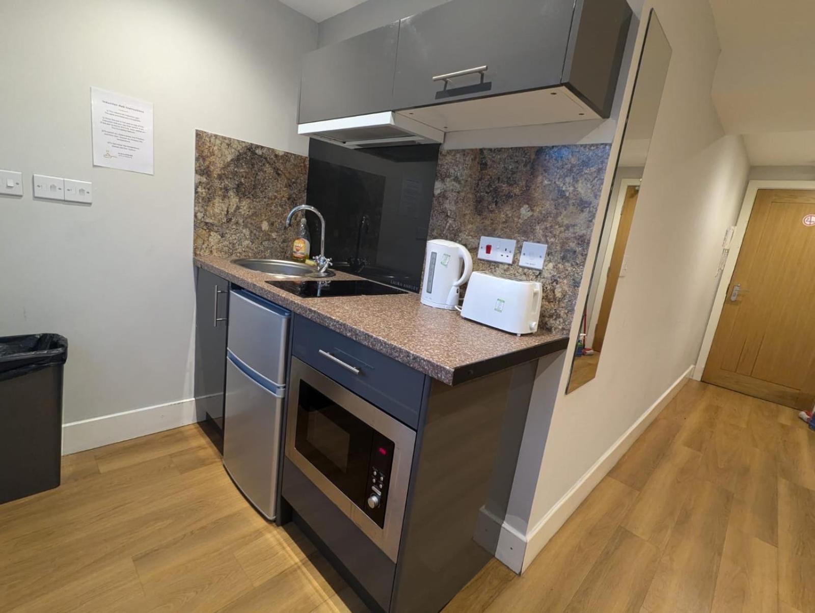 Apartment Centre