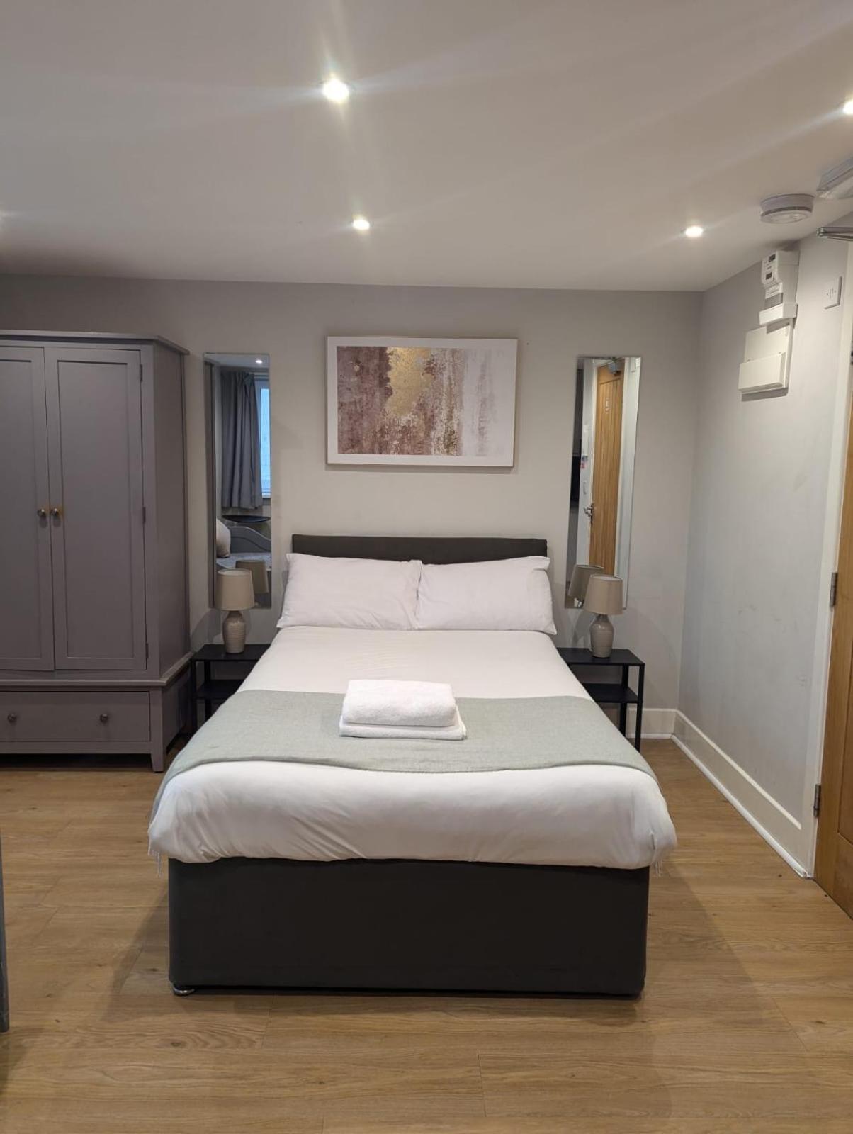 Apartment Centre