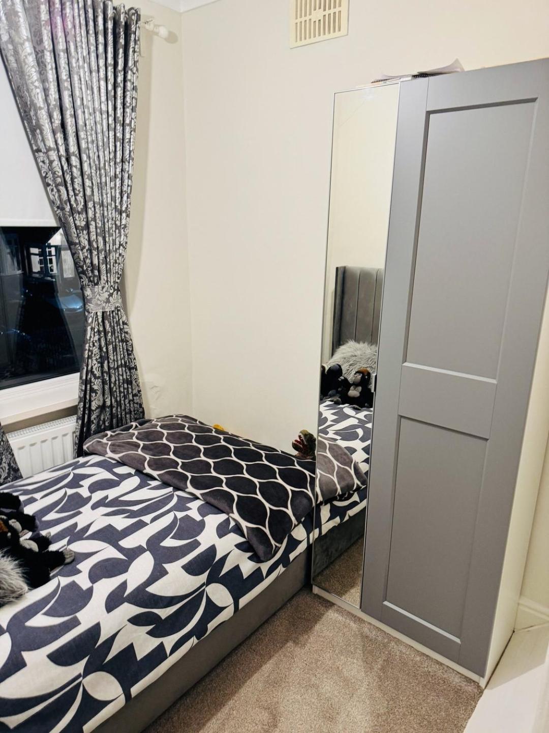 Holiday home Elegant 4br Home: Stylish Comfort Retreat *
