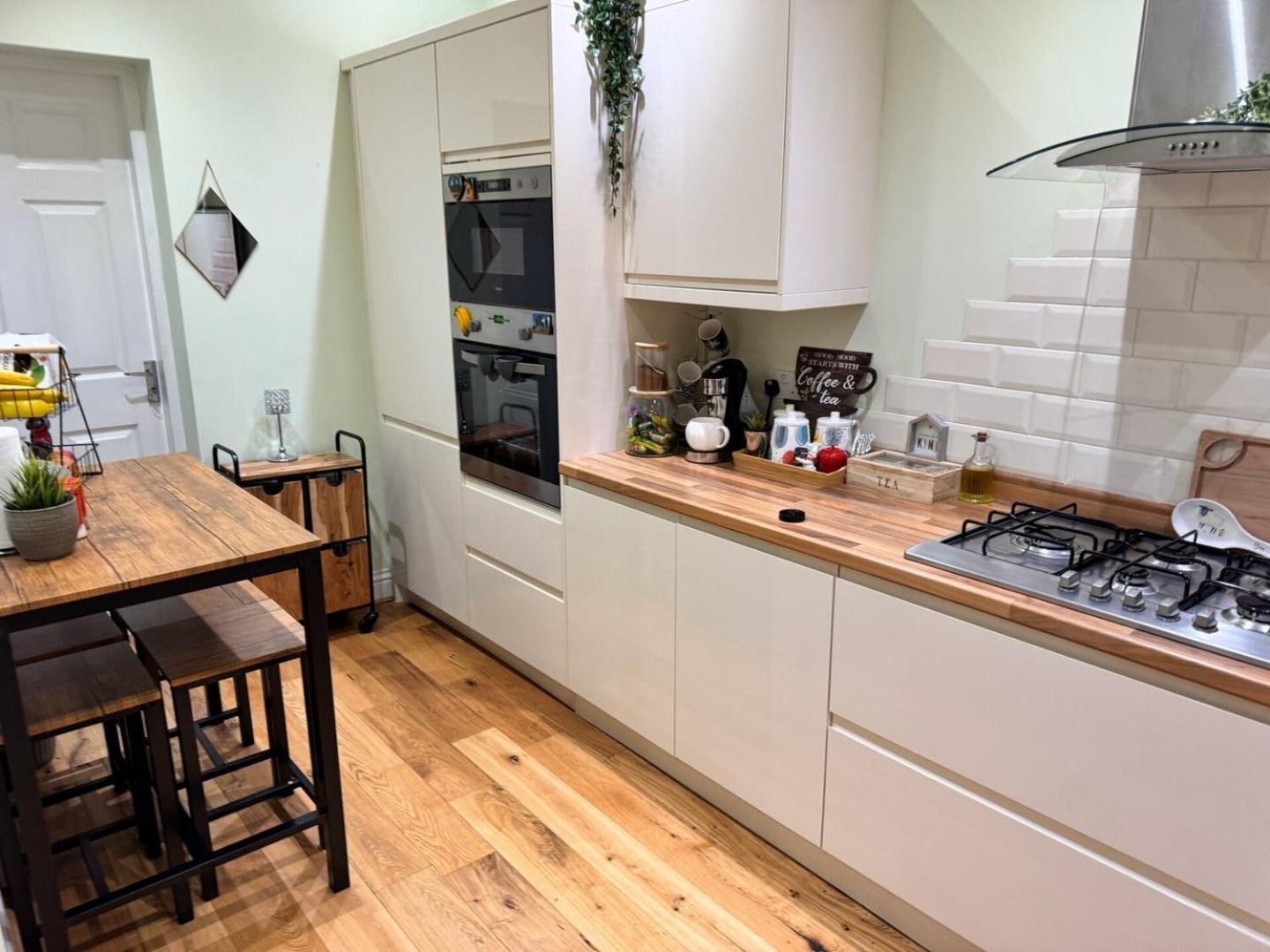 Elegant 4br Home: Stylish Comfort Retreat Holiday home Newcastle upon Tyne