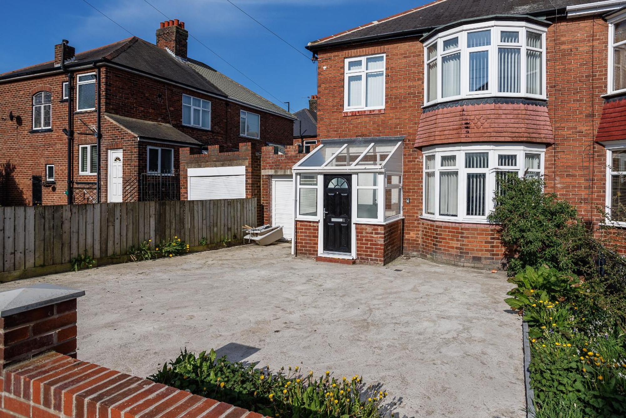 Sleek 4 Bed In Newcastle- Sleeps 9 - Parking *