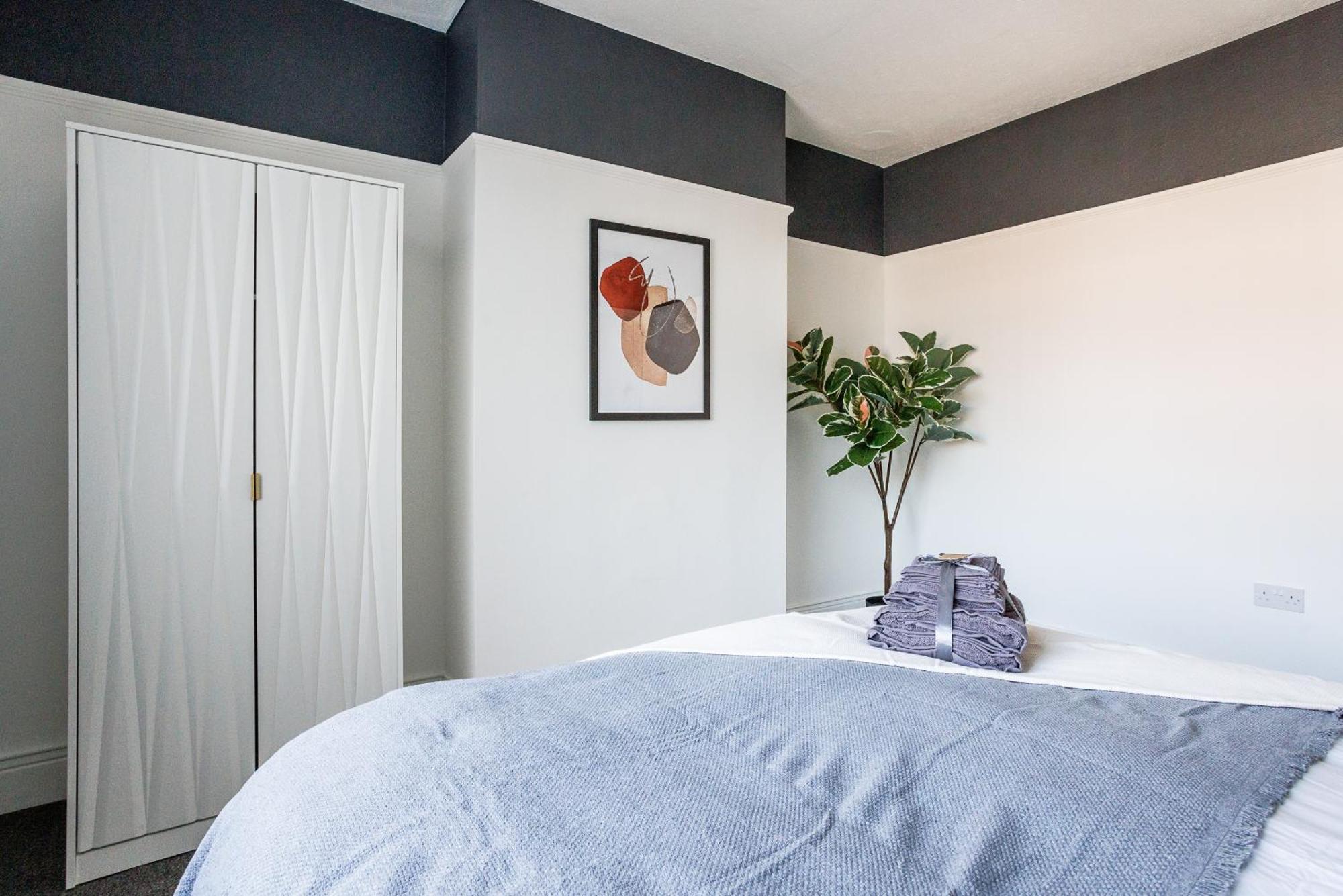 Sleek 4 Bed In Newcastle- Sleeps 9 - Parking Newcastle upon Tyne