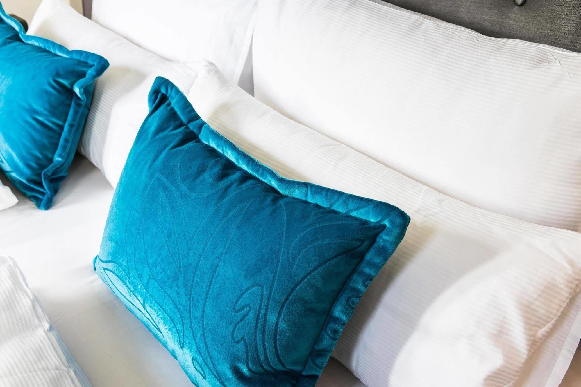 Hotel One 3*