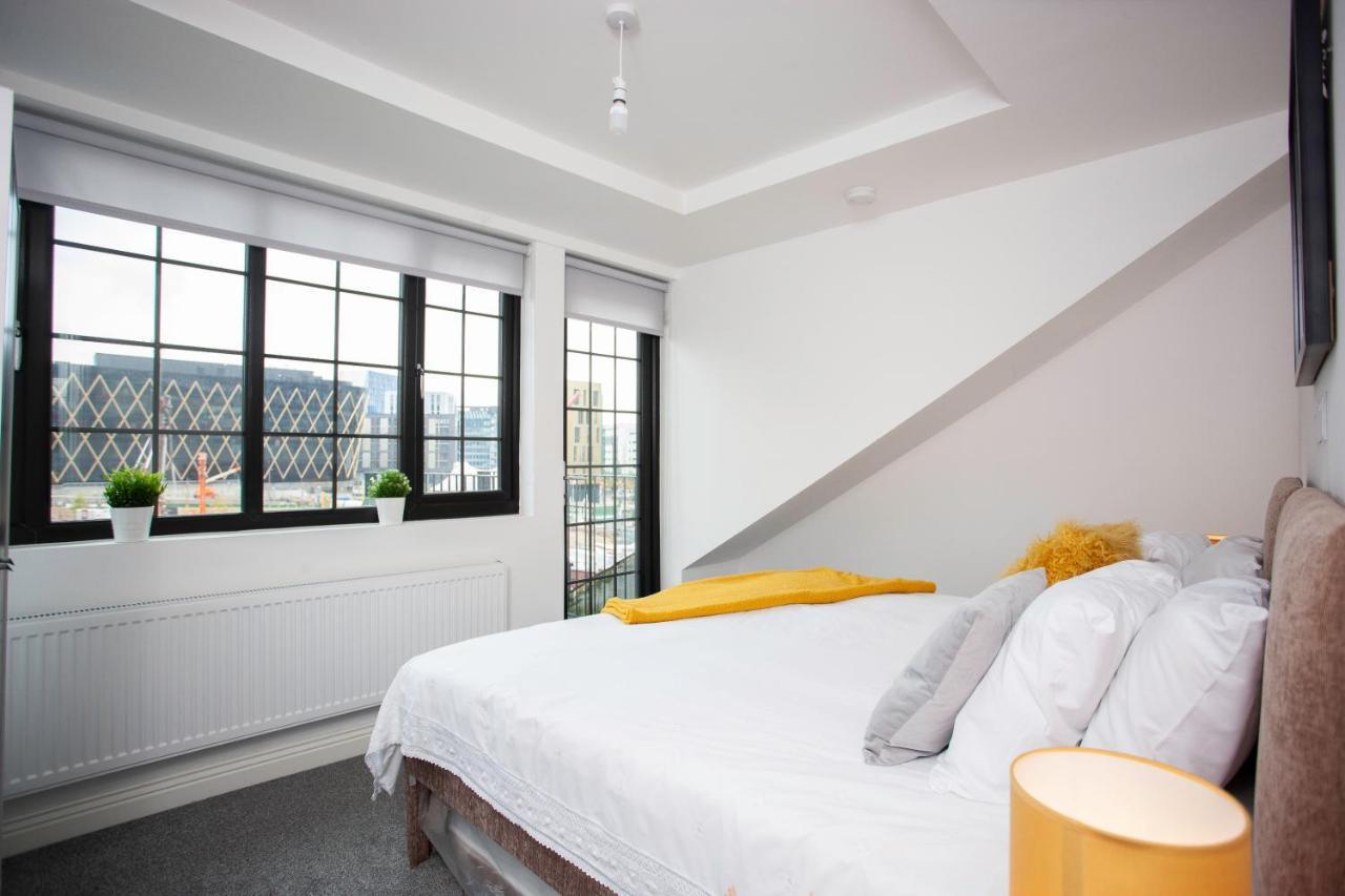 Oakstays - Bright, Spacious Gem