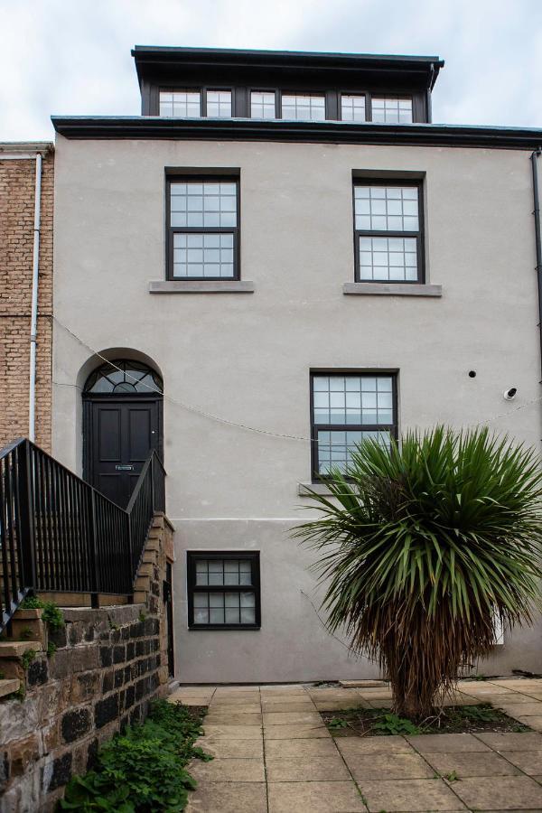 Oakstays - Bright, Spacious Gem * Newcastle upon Tyne