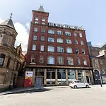 Oakstays Central Gem