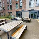 For Students Only Ensuite Bedrooms At Collingwood In Newcastle