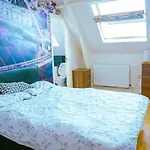 412B Westgate - Room 6