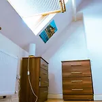 412B Westgate - Room 6
