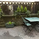 Surtees Hotel