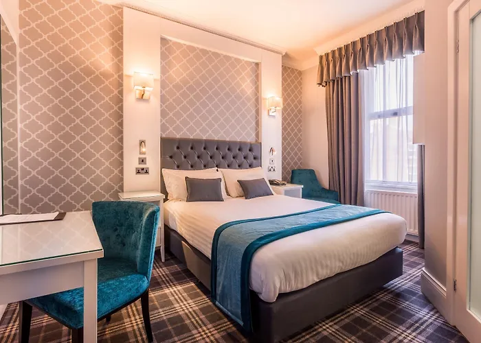Carlton Hotel