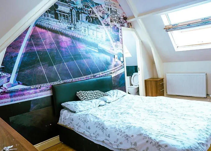 412B Westgate - Room 6