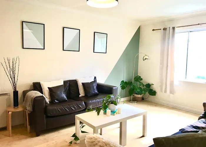 Free Parking, City Centre,Quiet,Netflix
