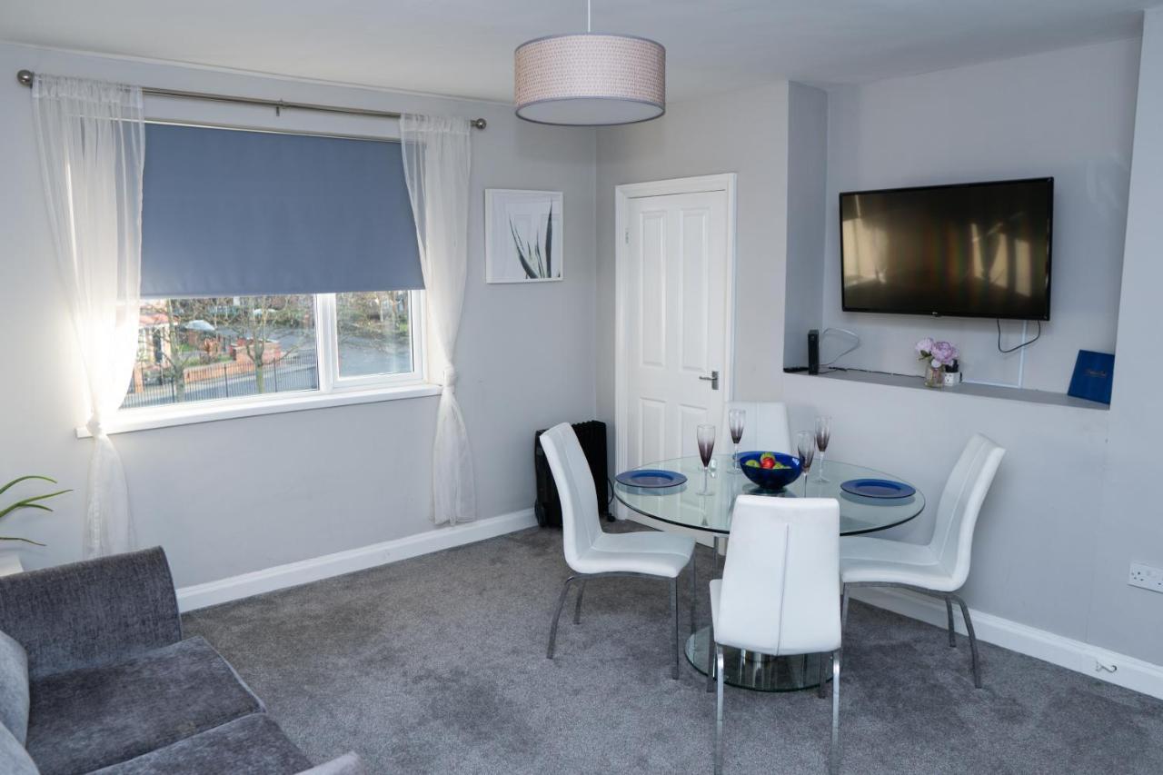 Luke - Front Street Apartment Newcastle upon Tyne