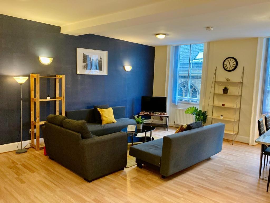 Mosley Street, Getaway Apartment *