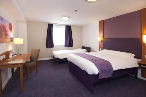 Embassy Hotel, Gateshead Newcastle, Sure Collection By Western Hotel 3*