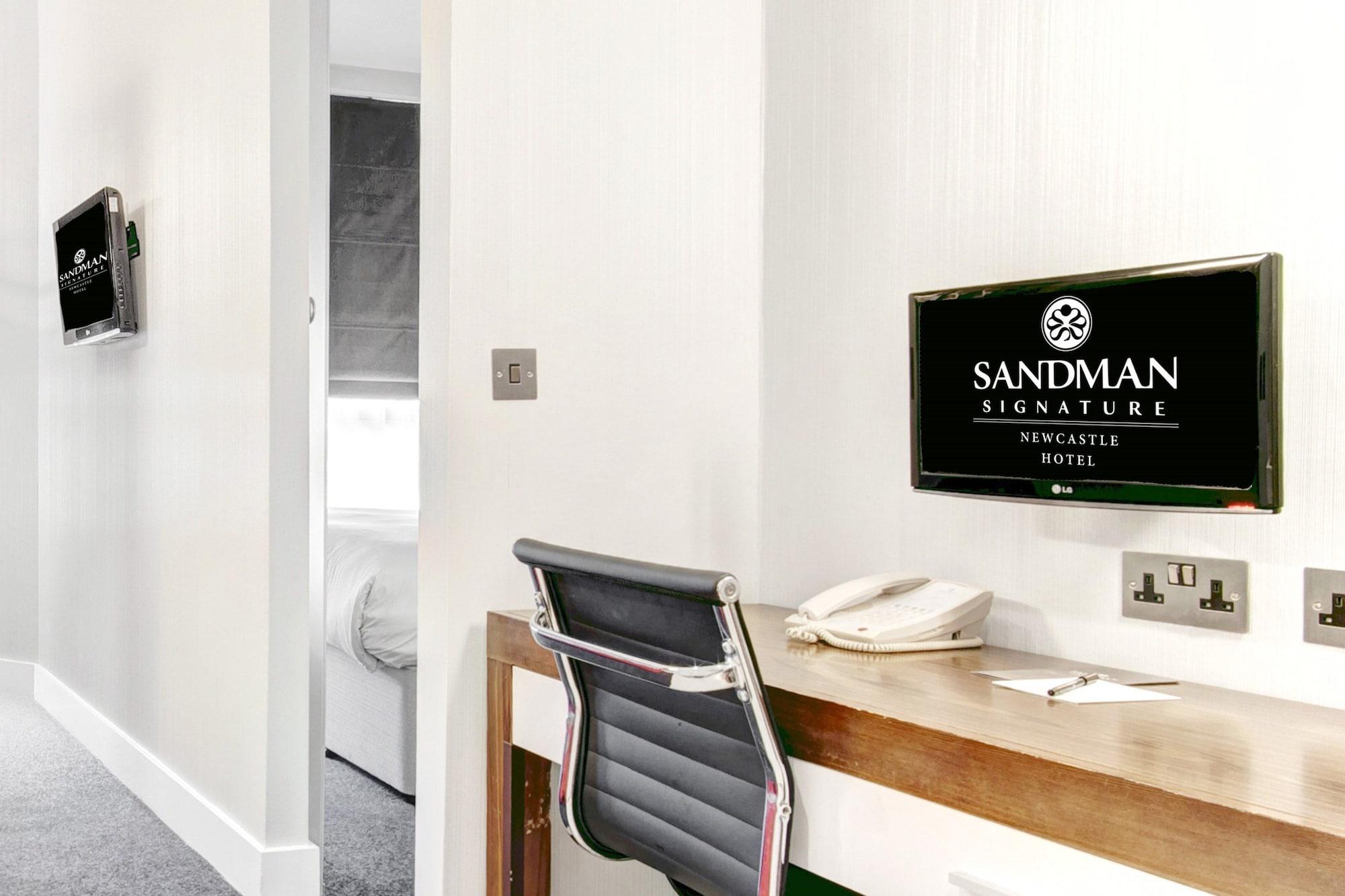 Sandman Signature Hotel