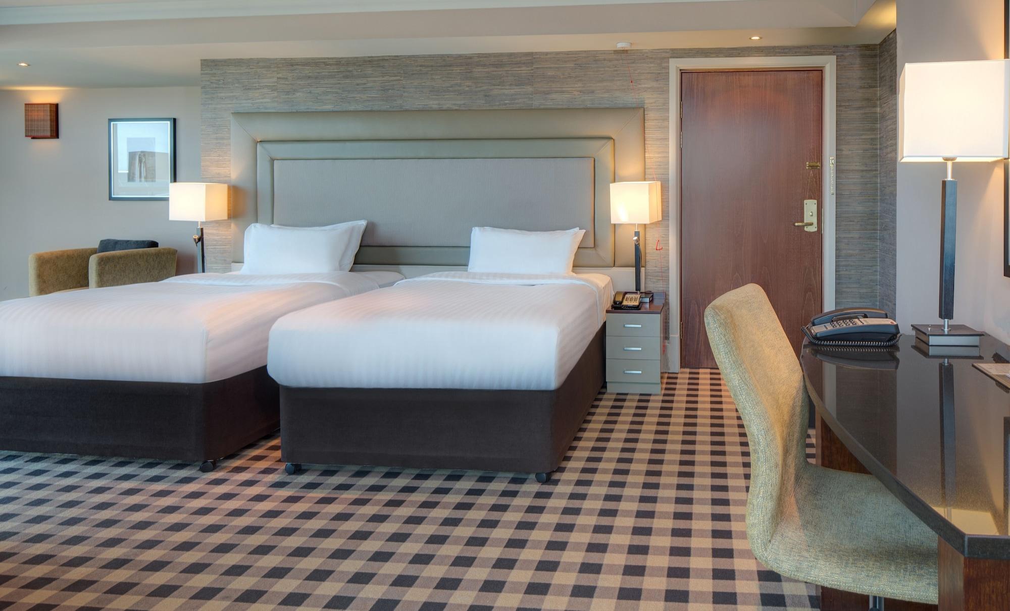 Doubletree By Hilton International Airport 4*