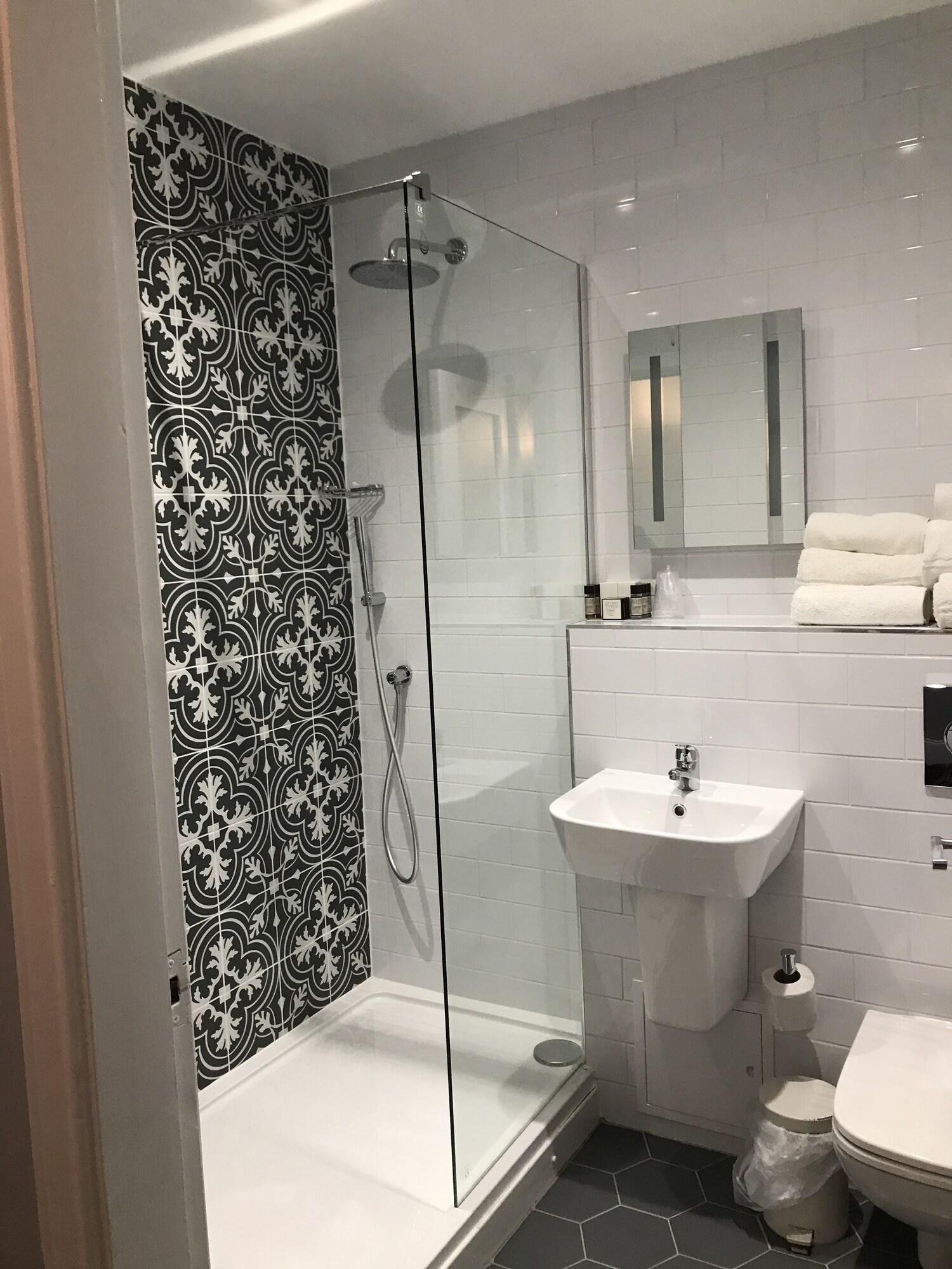 Carlton Hotel 3*