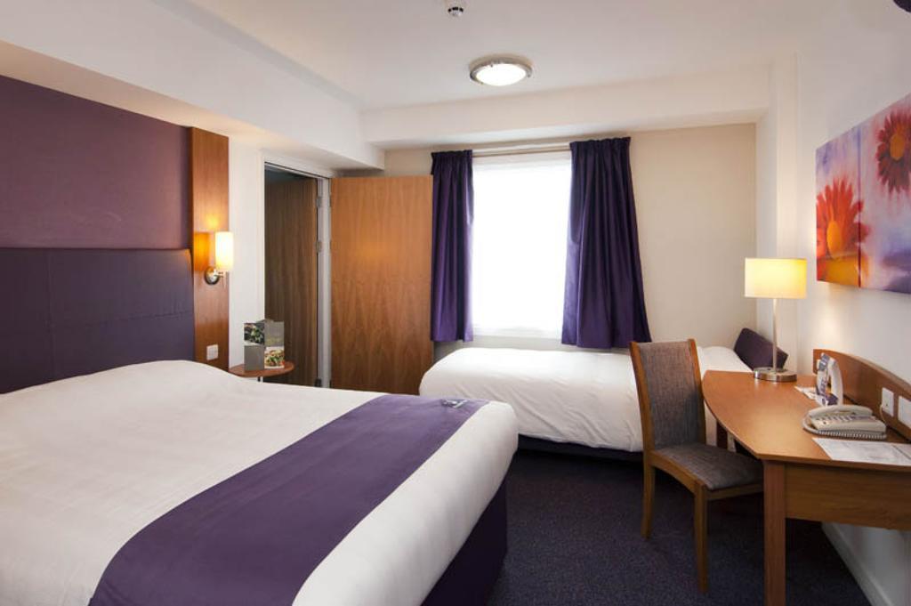 Embassy Hotel, Gateshead Newcastle, Sure Collection By Western 3*
