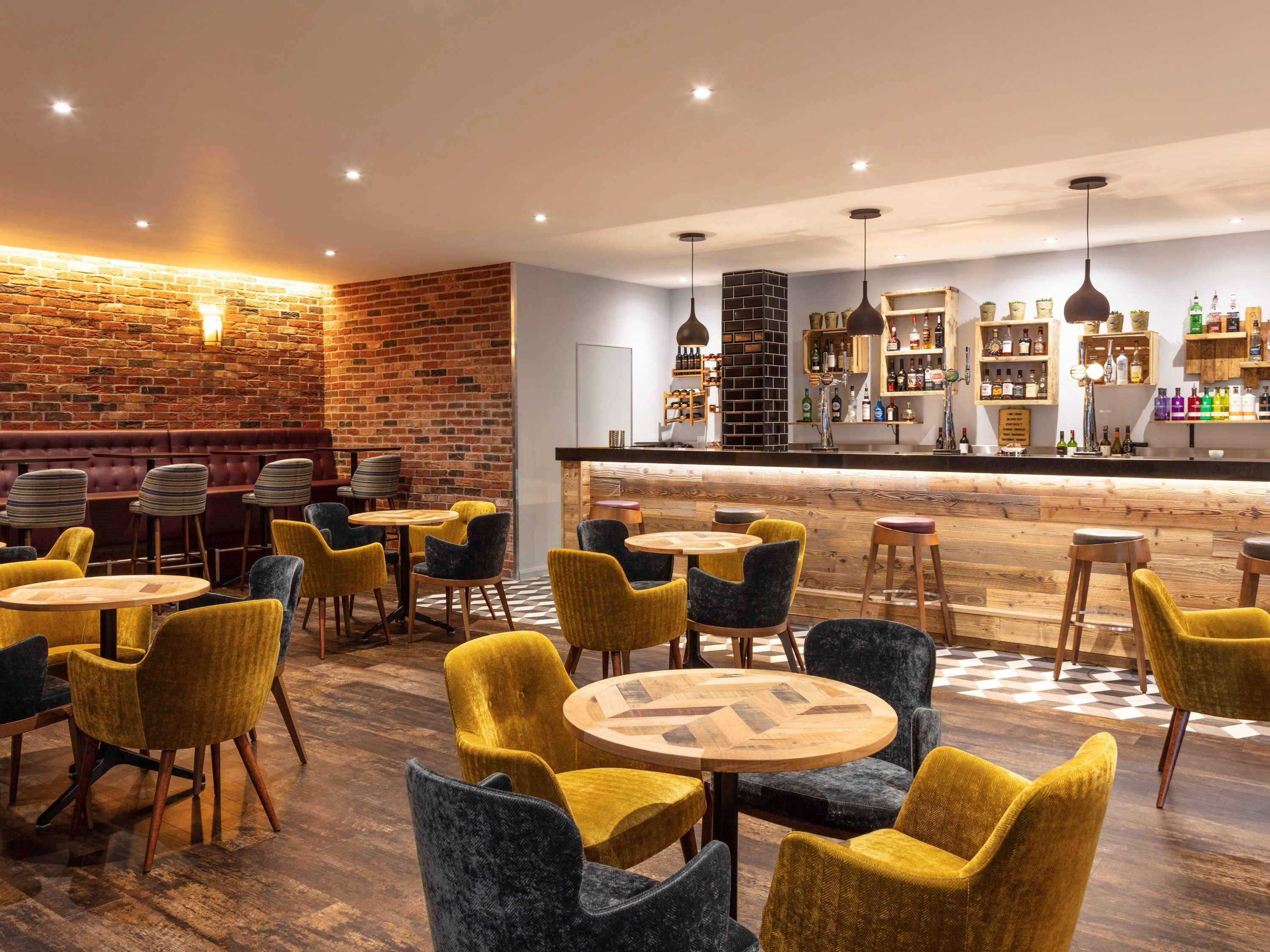 Novotel Airport Hotel 4*