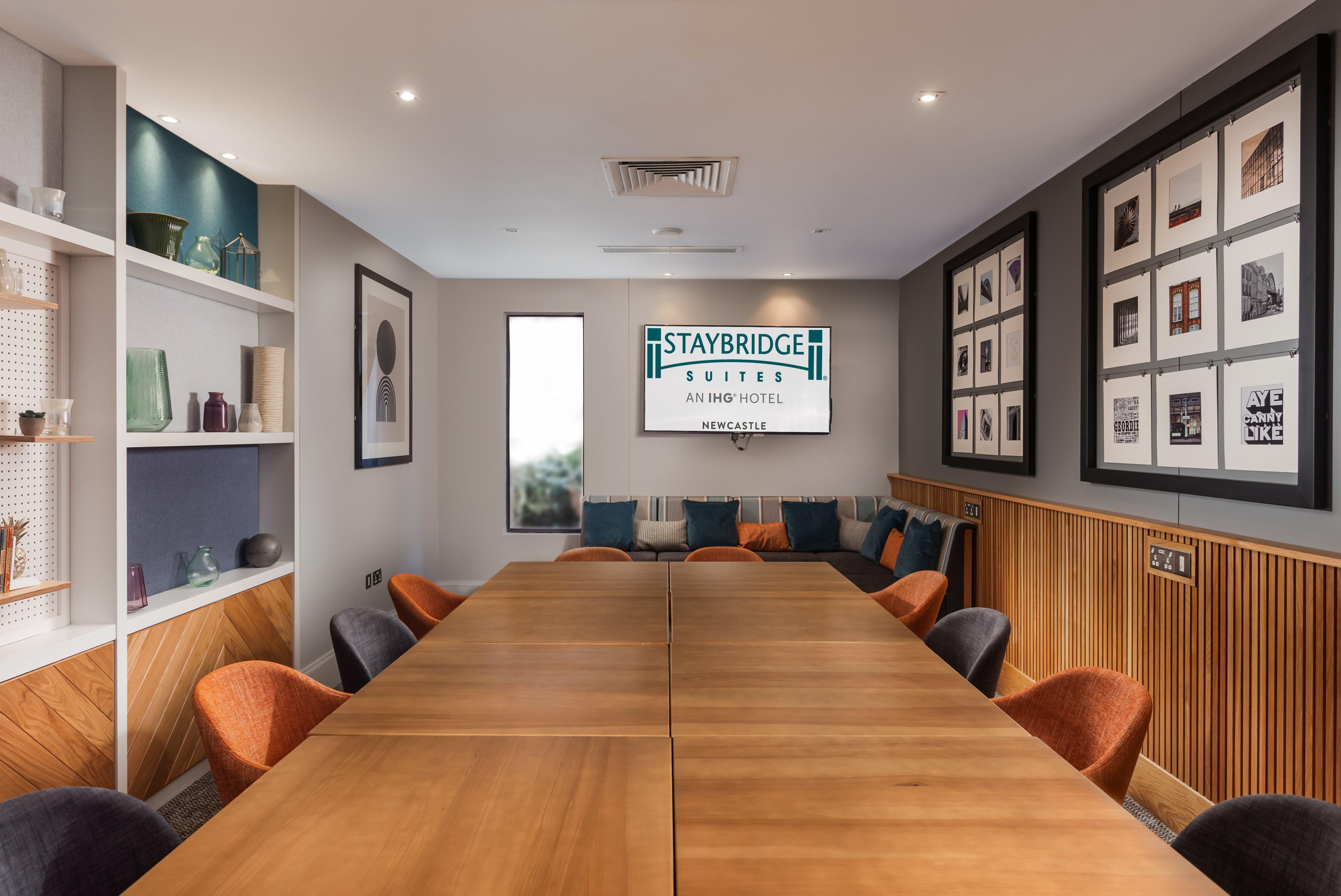 Staybridge By Ihg Aparthotel 4*