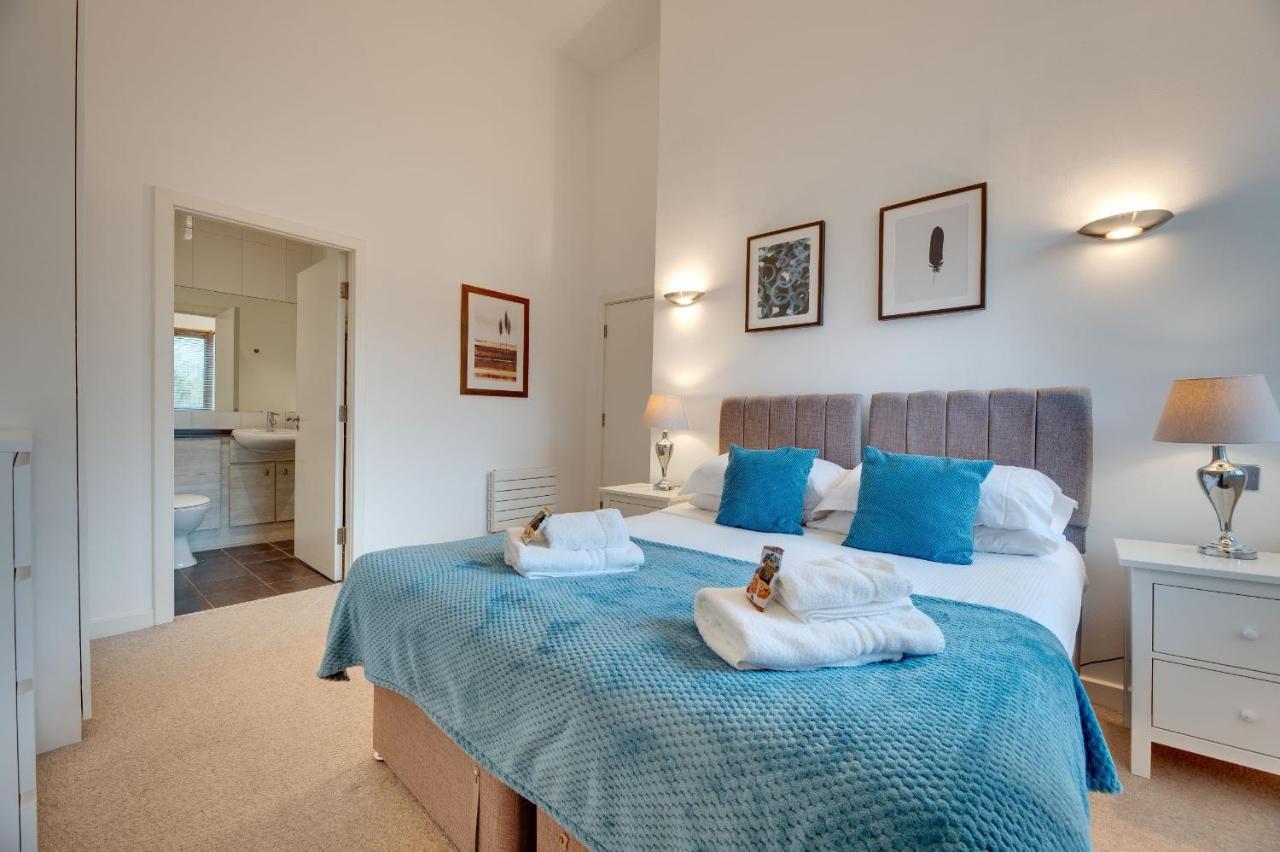 Apartment Crown 1c By Week2week Newcastle upon Tyne