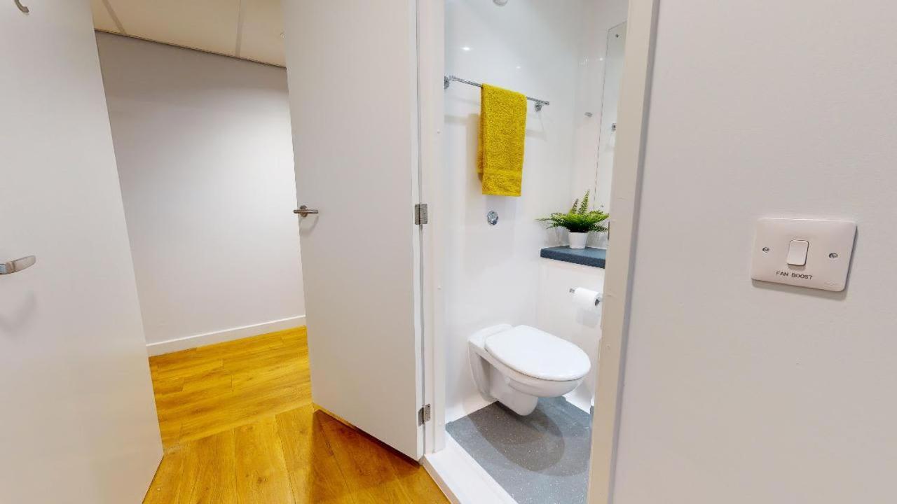 For Students Only Ensuite Bedrooms At Collingwood In *