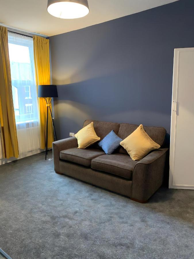 Heaton-beautiful 3 Double Bedrooms Sleeps 6 Free Parking And Wifi Newcastle upon Tyne