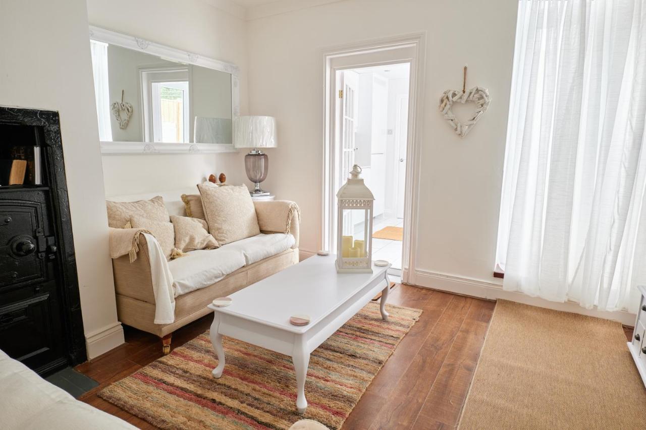 Super Stylish Flat Very Close To Freeman Hospital! Newcastle upon Tyne