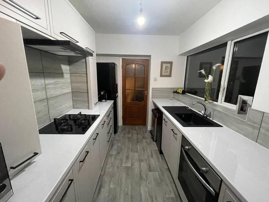Apartment 3 Bedroom Apartment With Golf Course View Newcastle upon Tyne