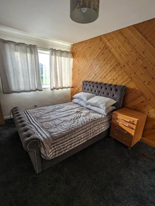 Apartment 3 Bedroom Apartment With Golf Course View *