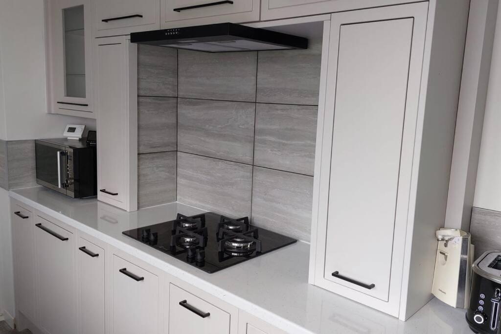 Apartment 3 Bedroom Apartment With Golf Course View Newcastle upon Tyne