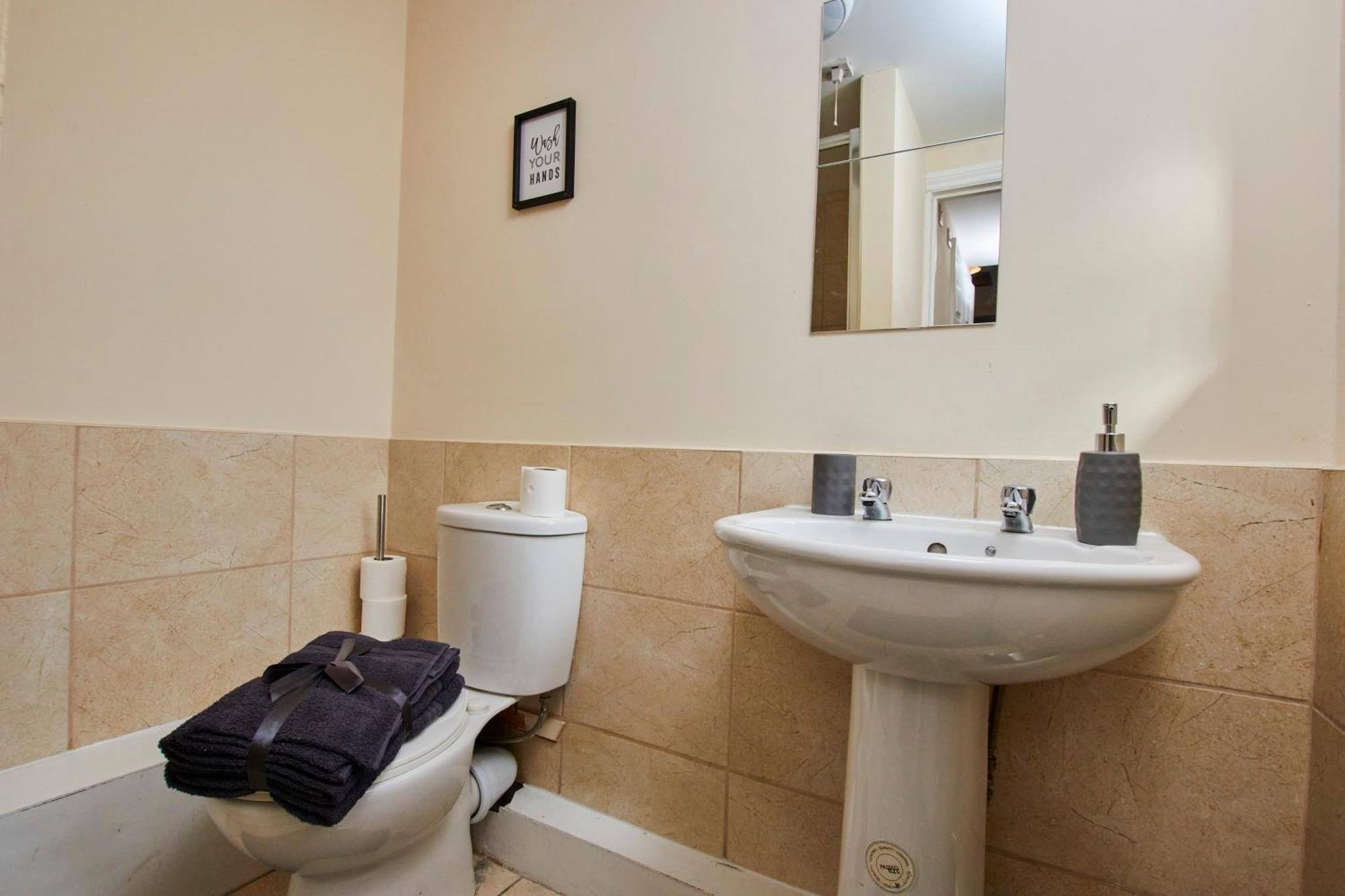 Apartment 30 Percent Off - Lovely 4 Bed In