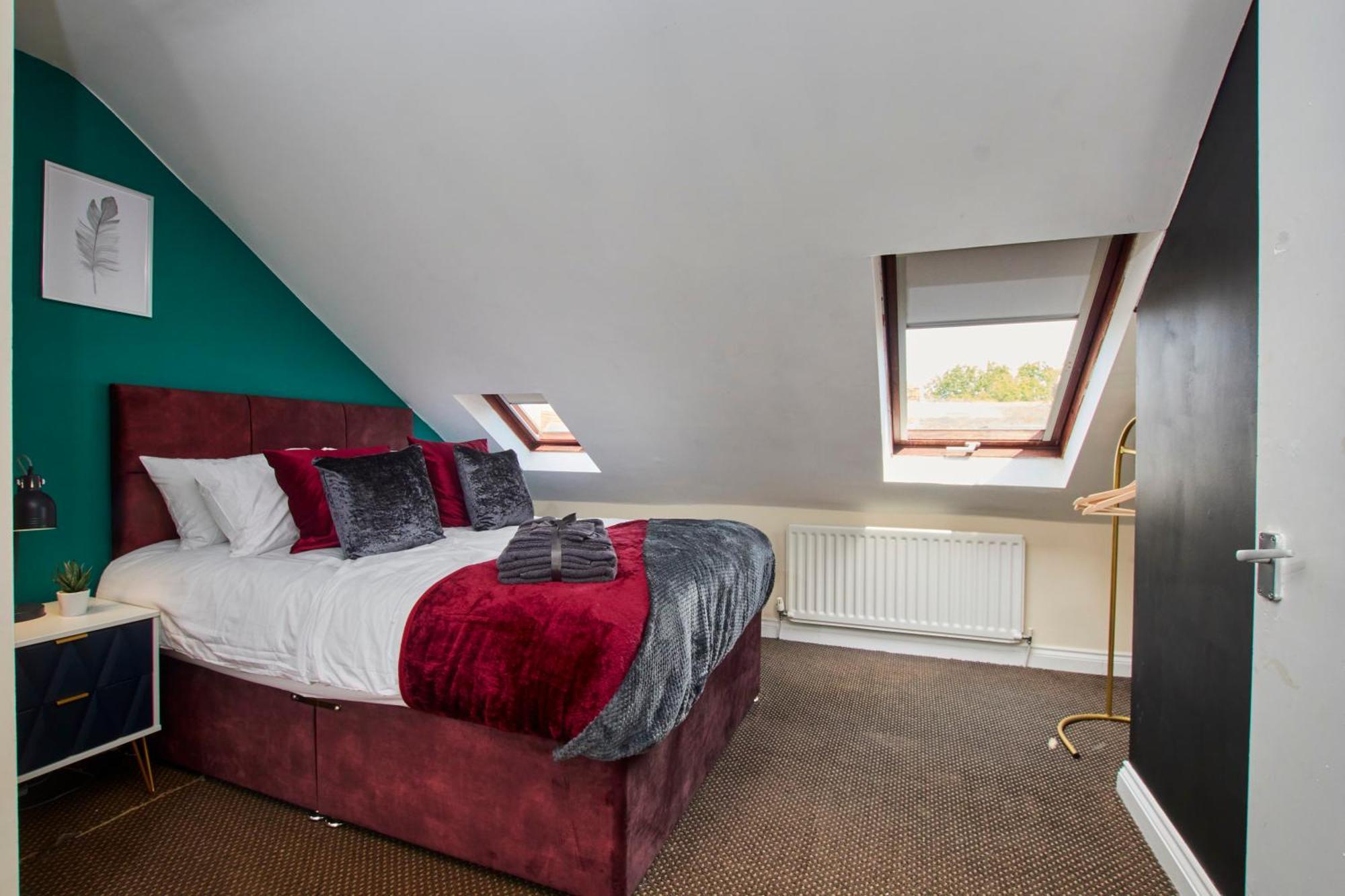 Apartment 30 Percent Off - Lovely 4 Bed In