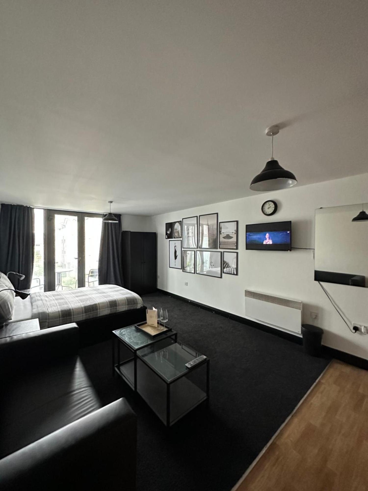 Bed & Breakfast 92 Willbrook House Gateshead *