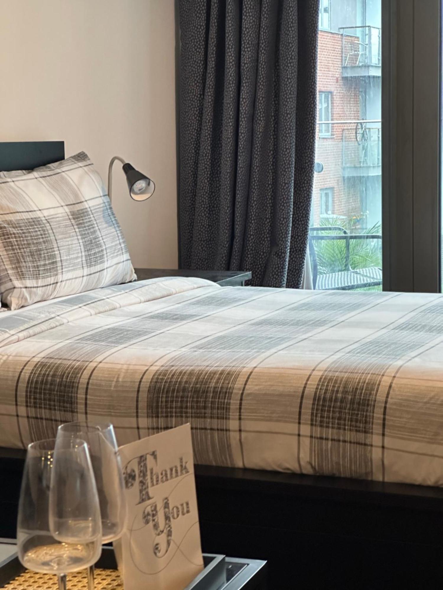 Bed & Breakfast 92 Willbrook House Gateshead *