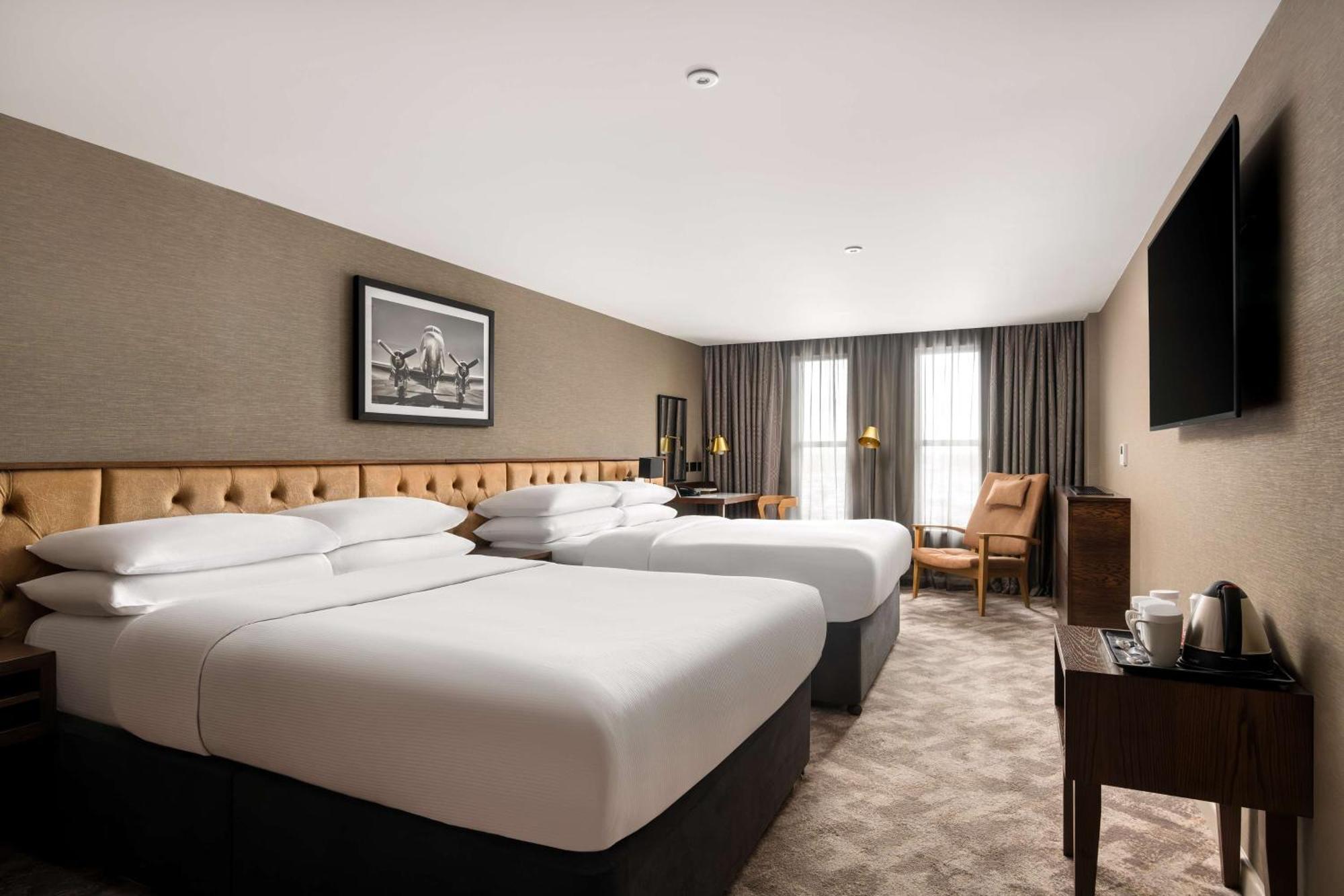 Doubletree By Hilton International Airport Hotel