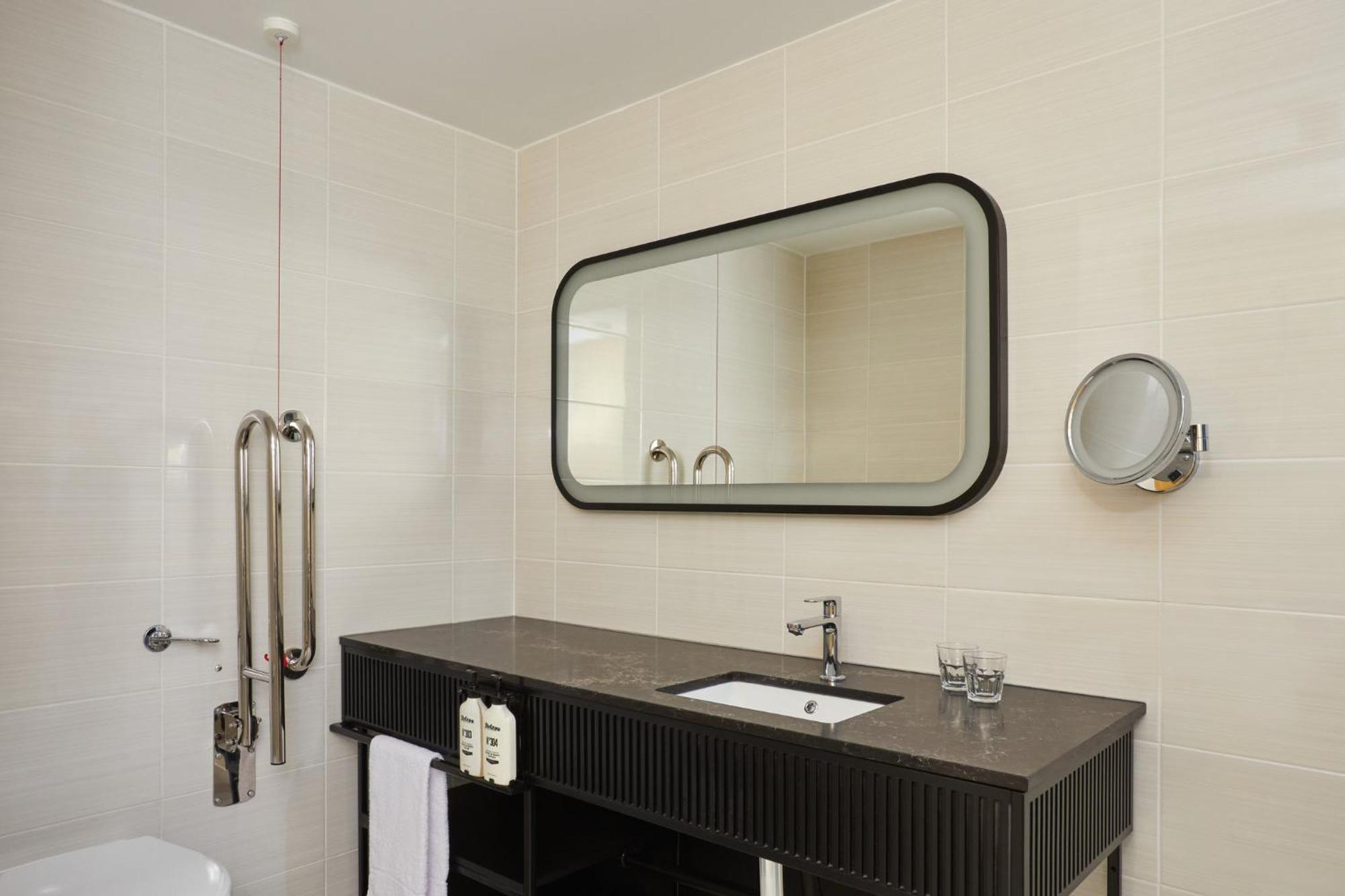 Indigo By Ihg Hotel 4*