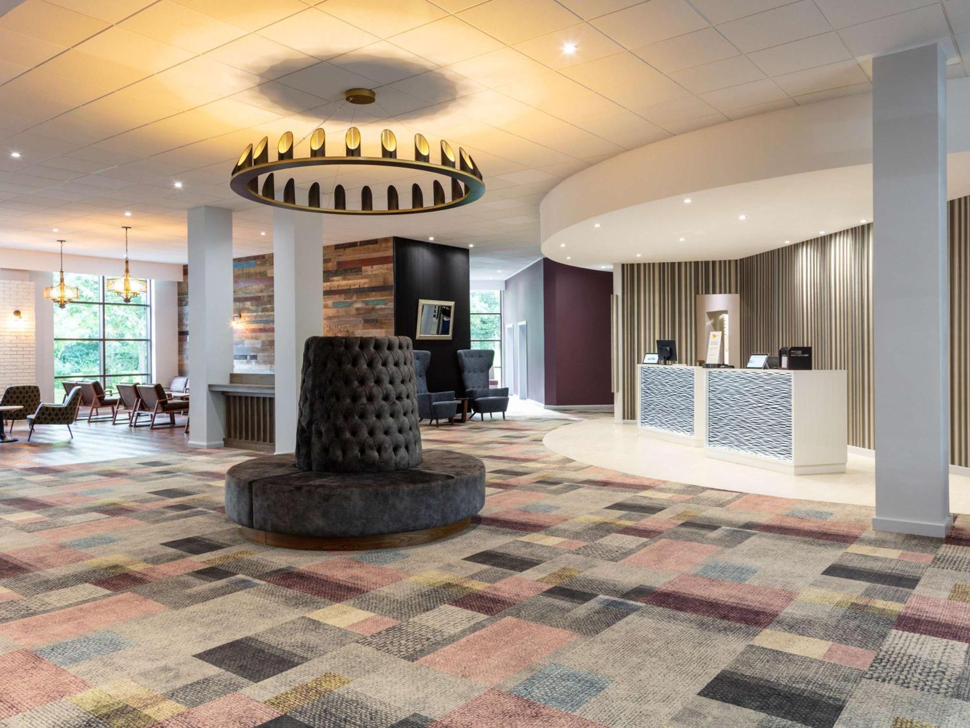 Novotel Airport