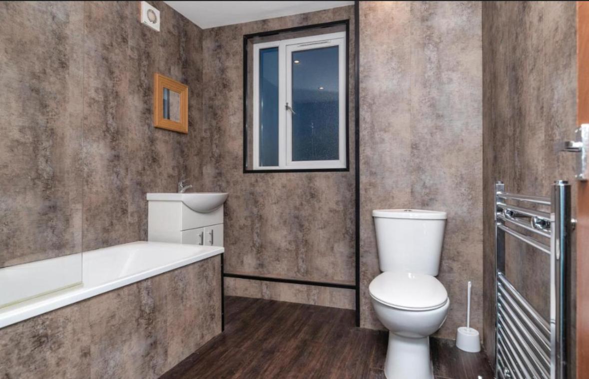 Large Apartment Newcastle upon Tyne