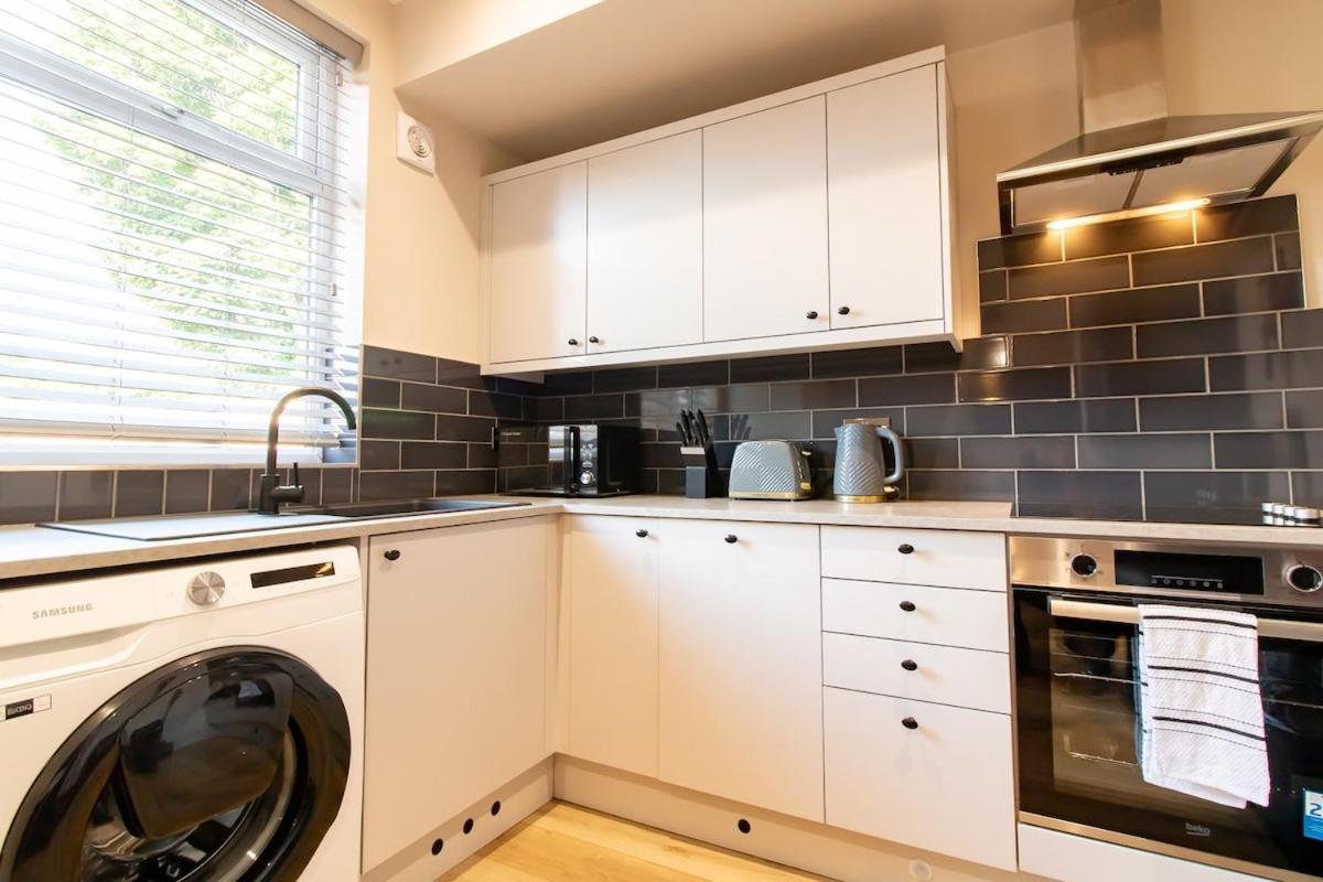 Holiday home Luna Apartment-3bed Sleeps 6 - Familycontractors Newcastle upon Tyne