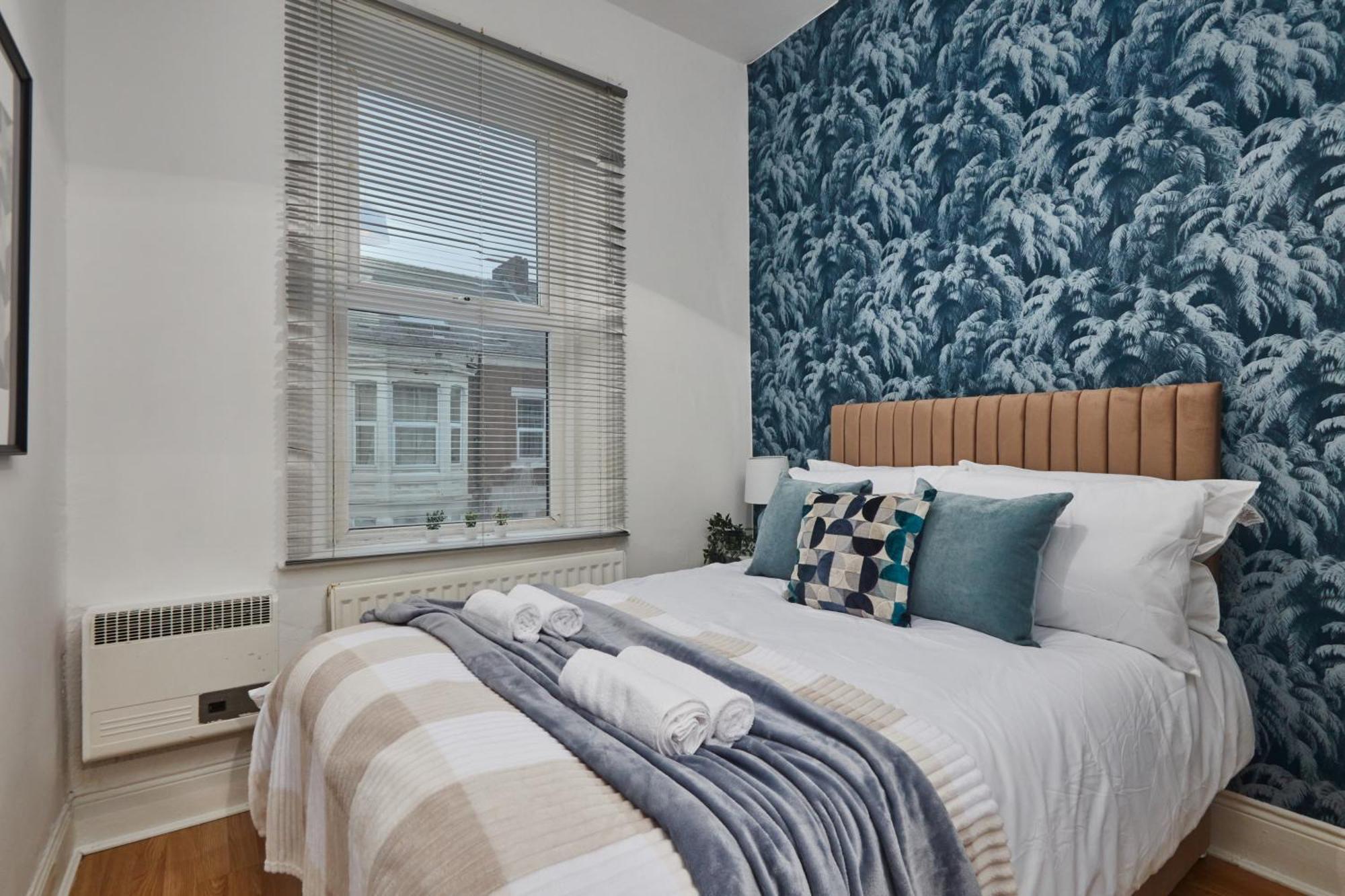 Apartment Large Flat Close To The Centre - Sleeps 12 Newcastle upon Tyne